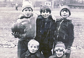Андрей Свирков(с мячом) и его друзья