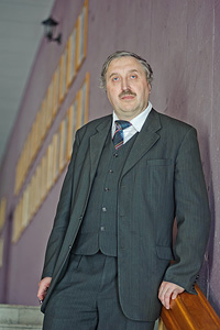 С. Карбовский: «Привести молодежь в театр»