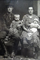 1930 год, Ваня на руках у мамы. Единственное сохранившееся довоенное фото