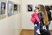 Молодые фотографы клуба «Belarus» представили выставку своих работ «Неделя в квадрате»