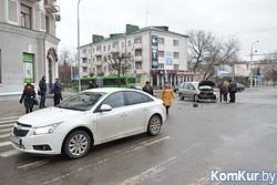 Возле гостиницы «Бобруйск» столкнулись Chevrolet и Volkswagen
