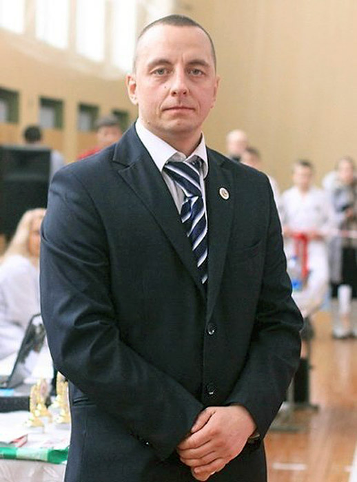 Олег Шкутко