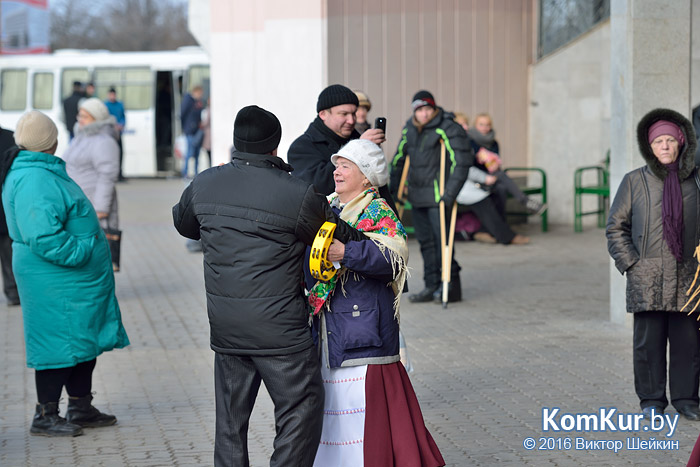 В Бобруйске на вокзале прошел концерт