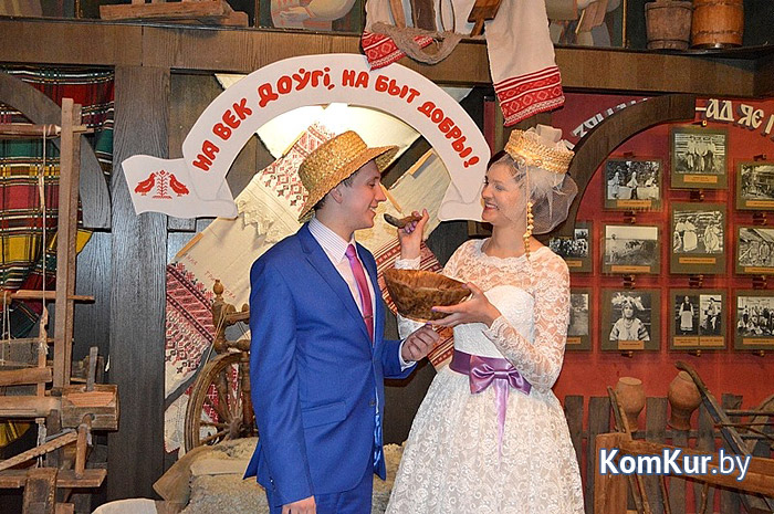 Необычная свадьба прошла в Бобруйском музее