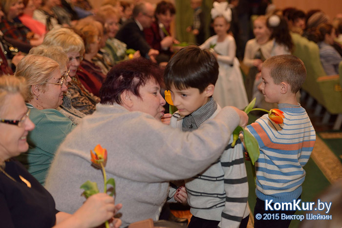 В Бобруйске прошел концерт, посвященный Международному женскому дню