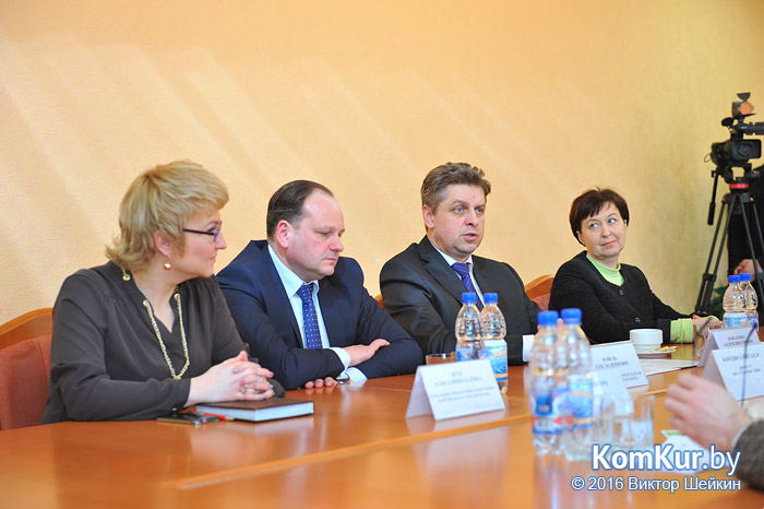 Строительство завода по переработке мусора обсудили на международной встрече в Бобруйске