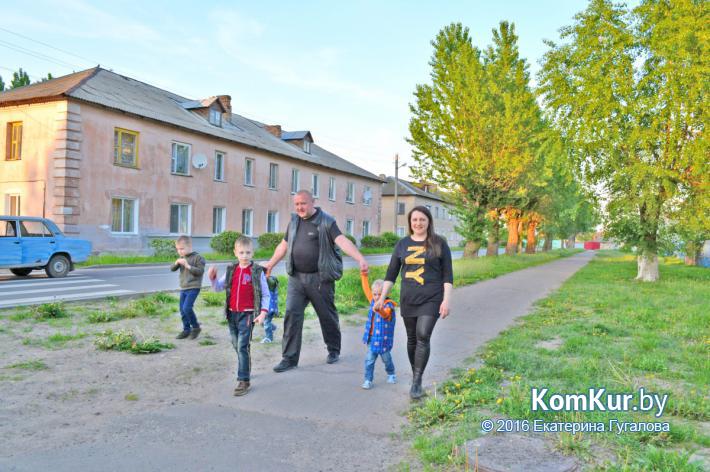 Пять мужиков и одна женщина: бобруйская семья, которой впору позавидовать