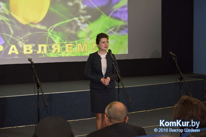 Работникам бобруйских СМИ вручили призы и подарки