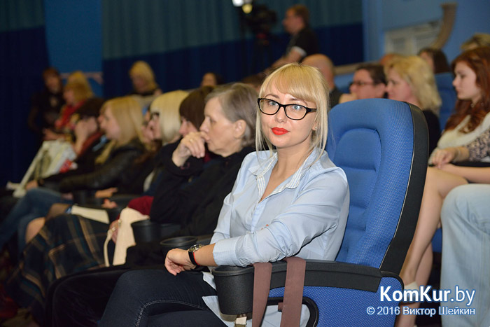 Работникам бобруйских СМИ вручили призы и подарки