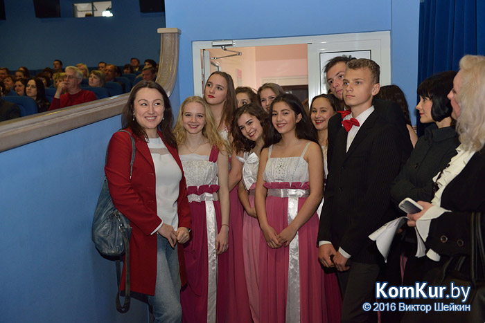 Работникам бобруйских СМИ вручили призы и подарки