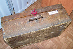 Деревянный чемодан, найденный у Бобруйского горисполкома, стал причиной эвакуации