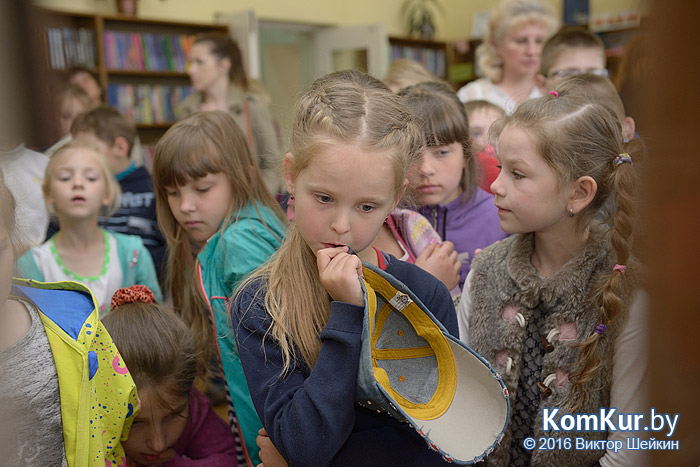 Говорящий кот и кино на стене