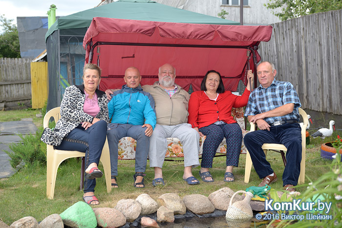 Родные братья, которые никогда не видели друг друга, встретились в Бобруйске