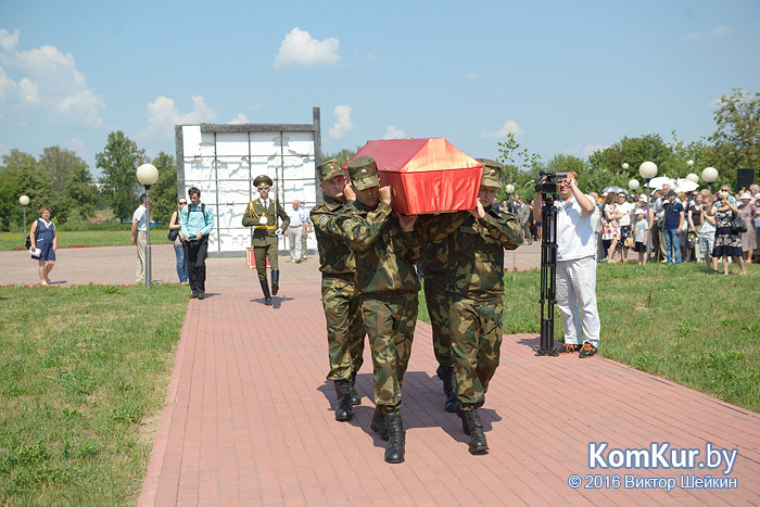 В Бобруйске перезахоронено 49 военнопленных