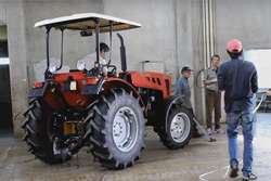 Бобруйский трактор сдал экзамен в Индонезии