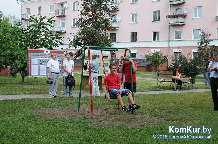 В Бобруйске появились еще две многофункциональные игровые площадки