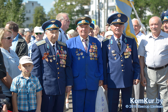 В Бобруйске с размахом отметили день Военно-воздушных сил