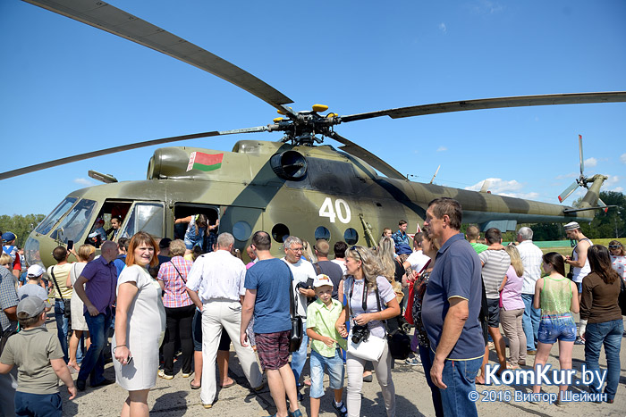 В Бобруйске с размахом отметили день Военно-воздушных сил