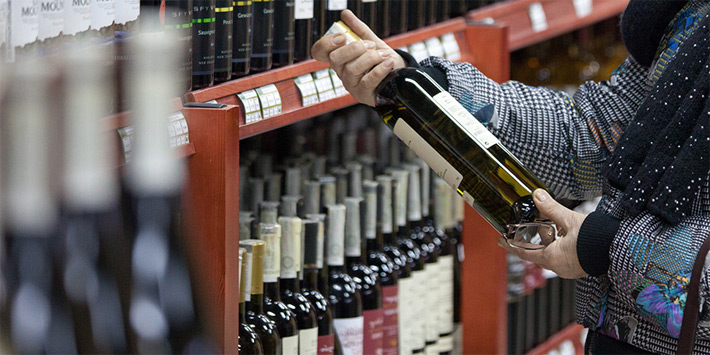 МВД об ограничениях по продаже алкоголя: «Убытки понесут только конкретные торговые сети, а государство при этом уменьшит расходы»