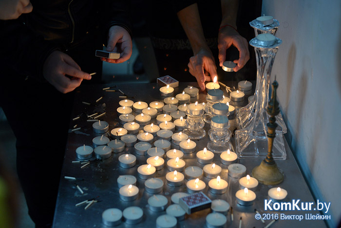 В бобруйской синагоге зажигались свечи и стояли сервированные столы