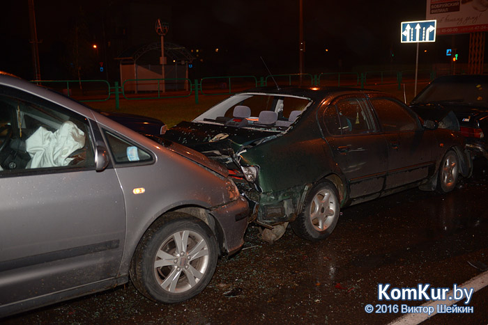 Эффект домино: в Бобруйске столкнулись четыре авто