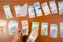 Вопрос по выплате зарплаты в Бобруйске должен быть закрыт
