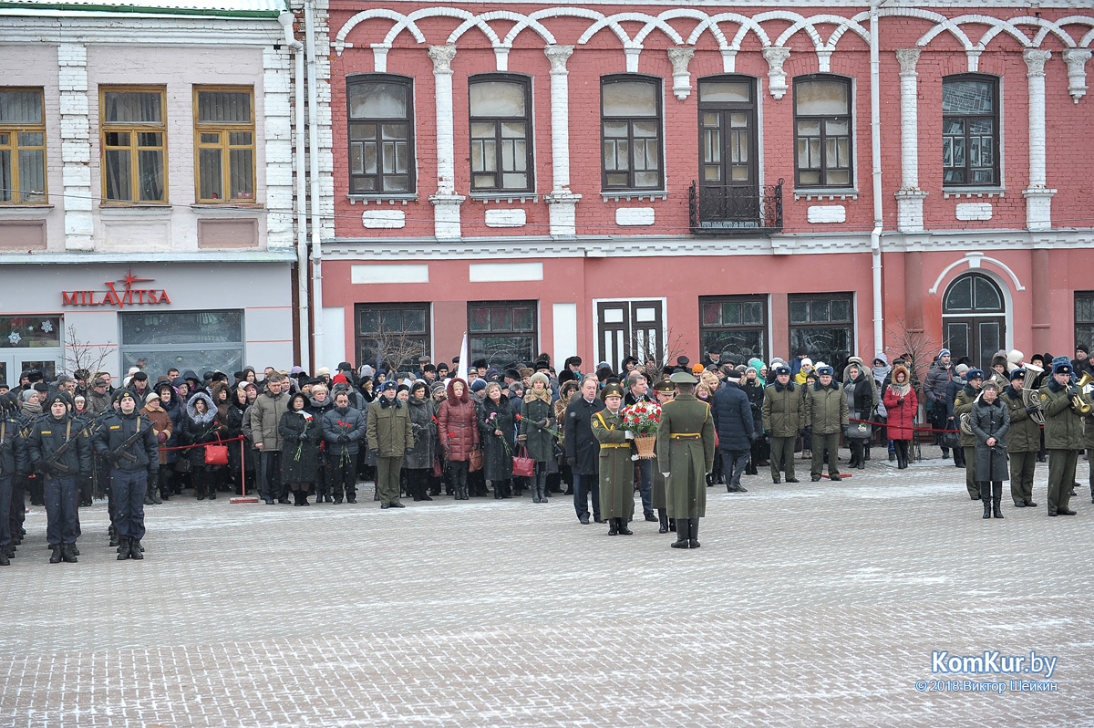 Возложение в Бобруйске в честь юбилея области