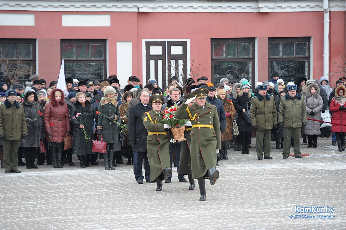 Возложение в Бобруйске в честь юбилея области