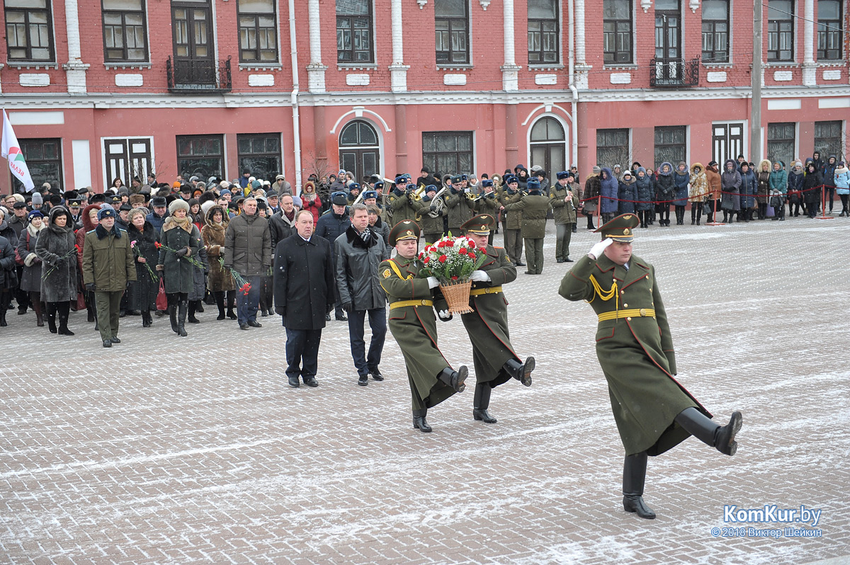 Возложение в Бобруйске в честь юбилея области