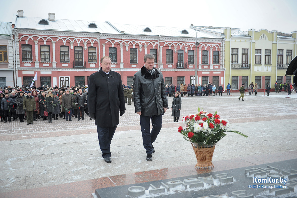 Возложение в Бобруйске в честь юбилея области