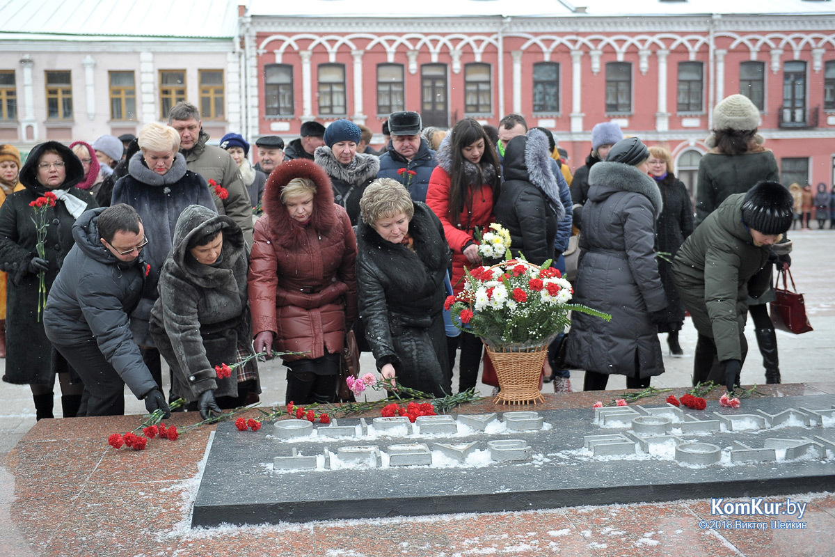 Возложение в Бобруйске в честь юбилея области