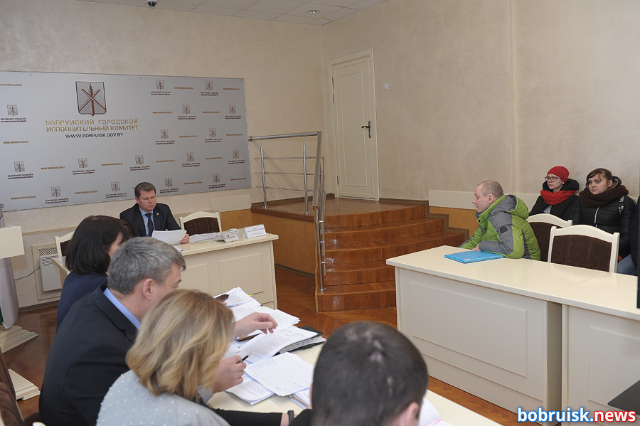 Что мэр Бобруйска пообещал дольщикам-льготникам?