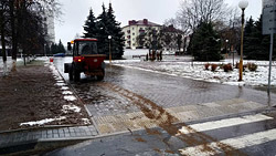 «Сегодня утром «отдохнула» на асфальте». Бобруйск превратился в каток!