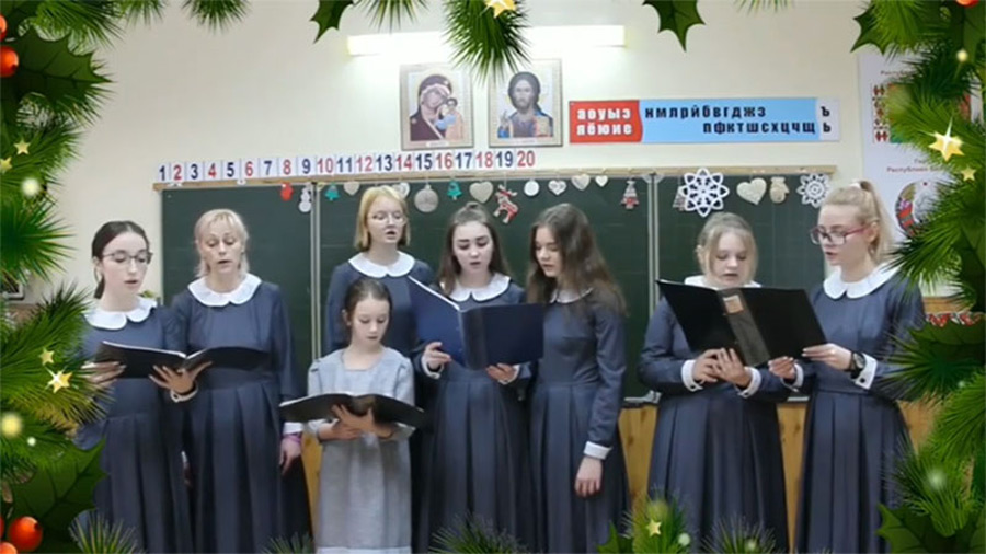 В праздничном Рождественском флешмобе на призы Патриаршего экзарха приняли участие два коллектива Бобруйской епархии