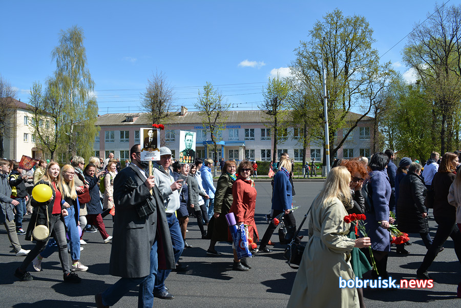 Праздничное шествие в Бобруйске. Фоторпортаж