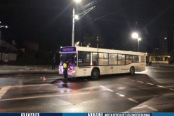 В Бобруйске мужчина попал под рейсовый автобус. ГАИ разыскивает очевидцев
