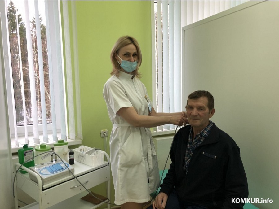 Январь 2024 года. В кабинете светолечения у старшей медсестры Елены Николаевны Крюковской.