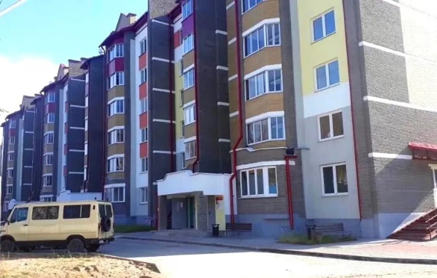 Витебская многоэтажка с облицовкой «РуБелЭко»