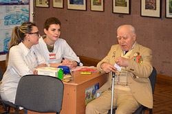 Бобруйская поликлиника № 3 поздравляет ветеранов