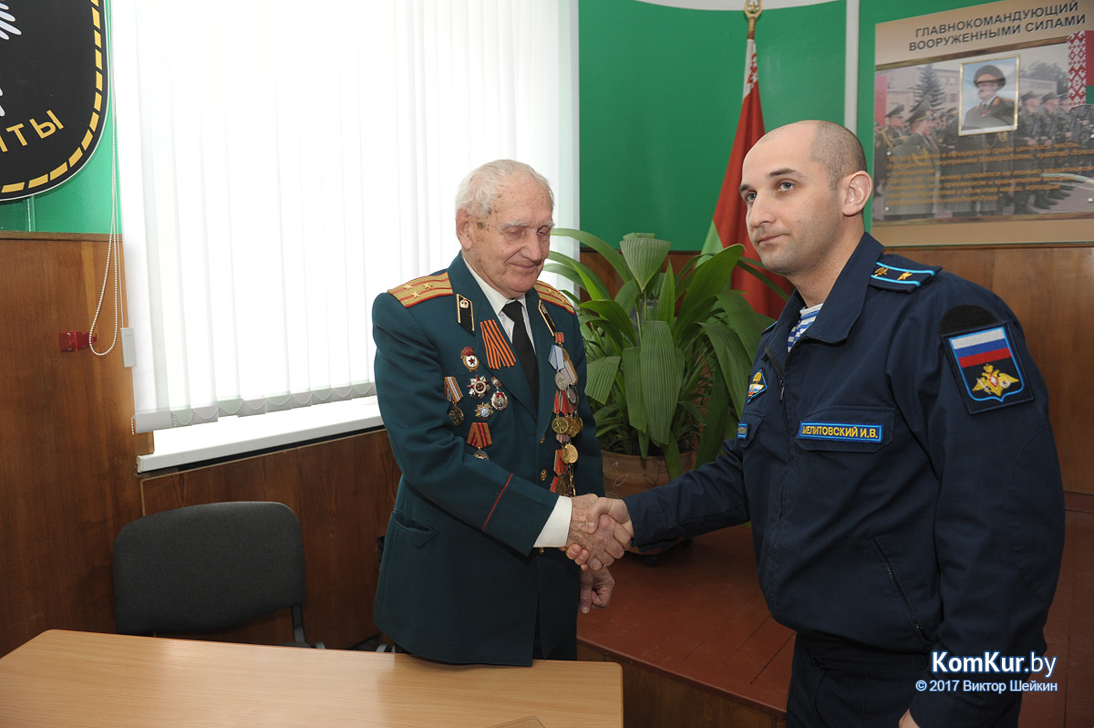 Ветерану из Бобруйска вручили награду спустя 72 года после подвига