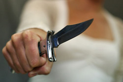 Бобруйчанка ударили мужа ножом