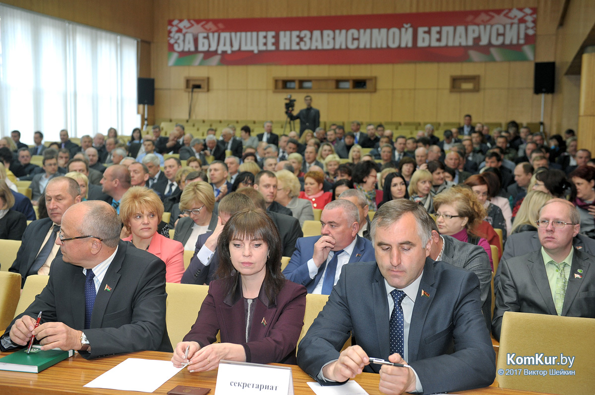 Горсовет депутатов утвердил А. В. Студнева в должности председателя Бобруйского горисполкома