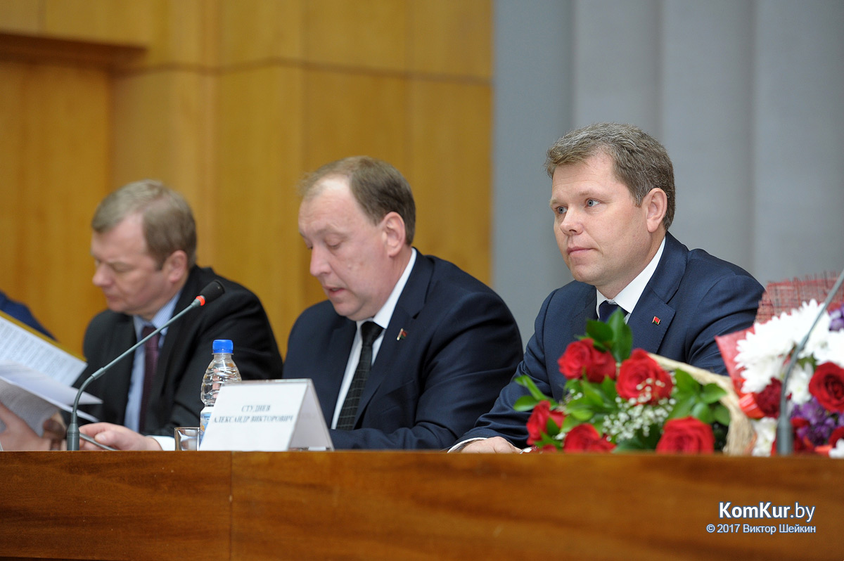 Горсовет депутатов утвердил А. В. Студнева в должности председателя Бобруйского горисполкома