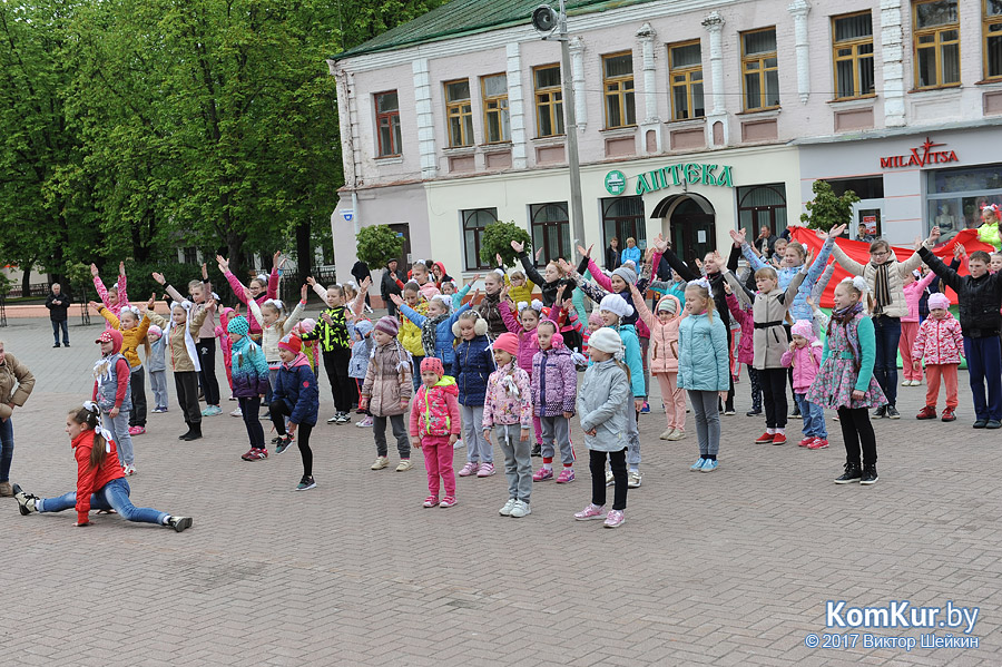 Репетиция праздничных мероприятий на площади Победы в Бобруйске 8 мая