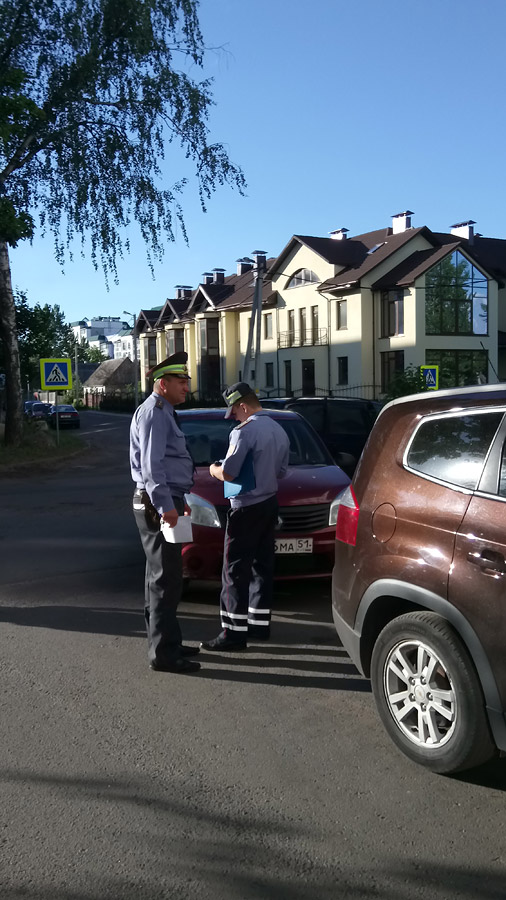 ГАИ Бобруйска учила водителей парковаться