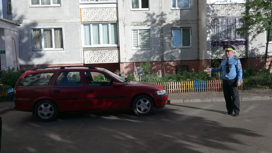 ГАИ Бобруйска учила водителей парковаться