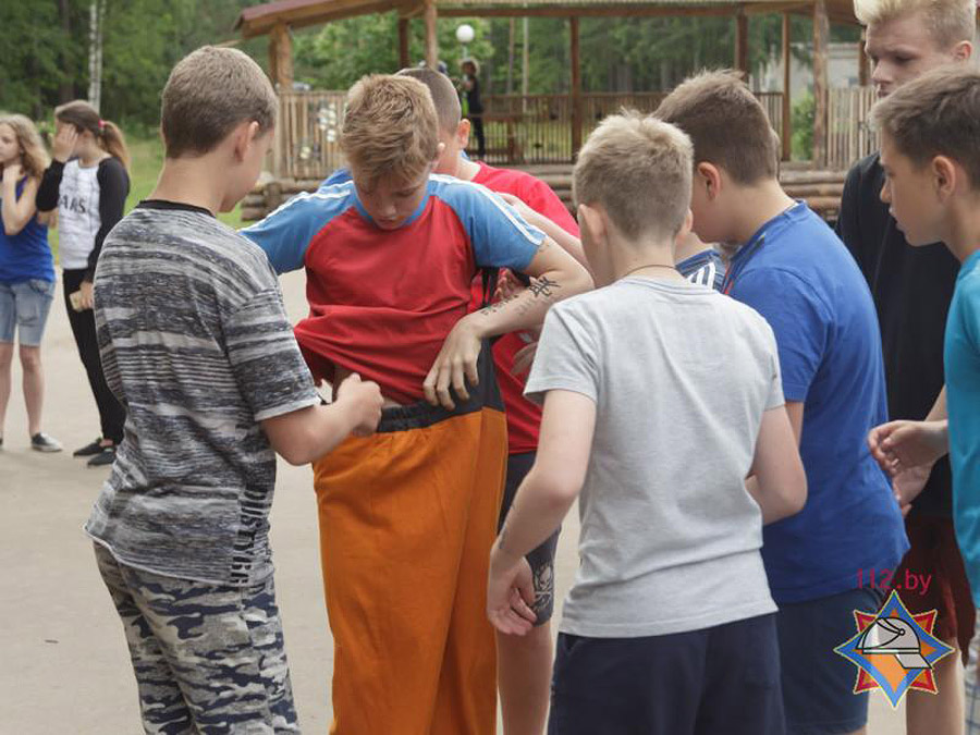 Бобруйские спасатели в детском лагере «Мечта»