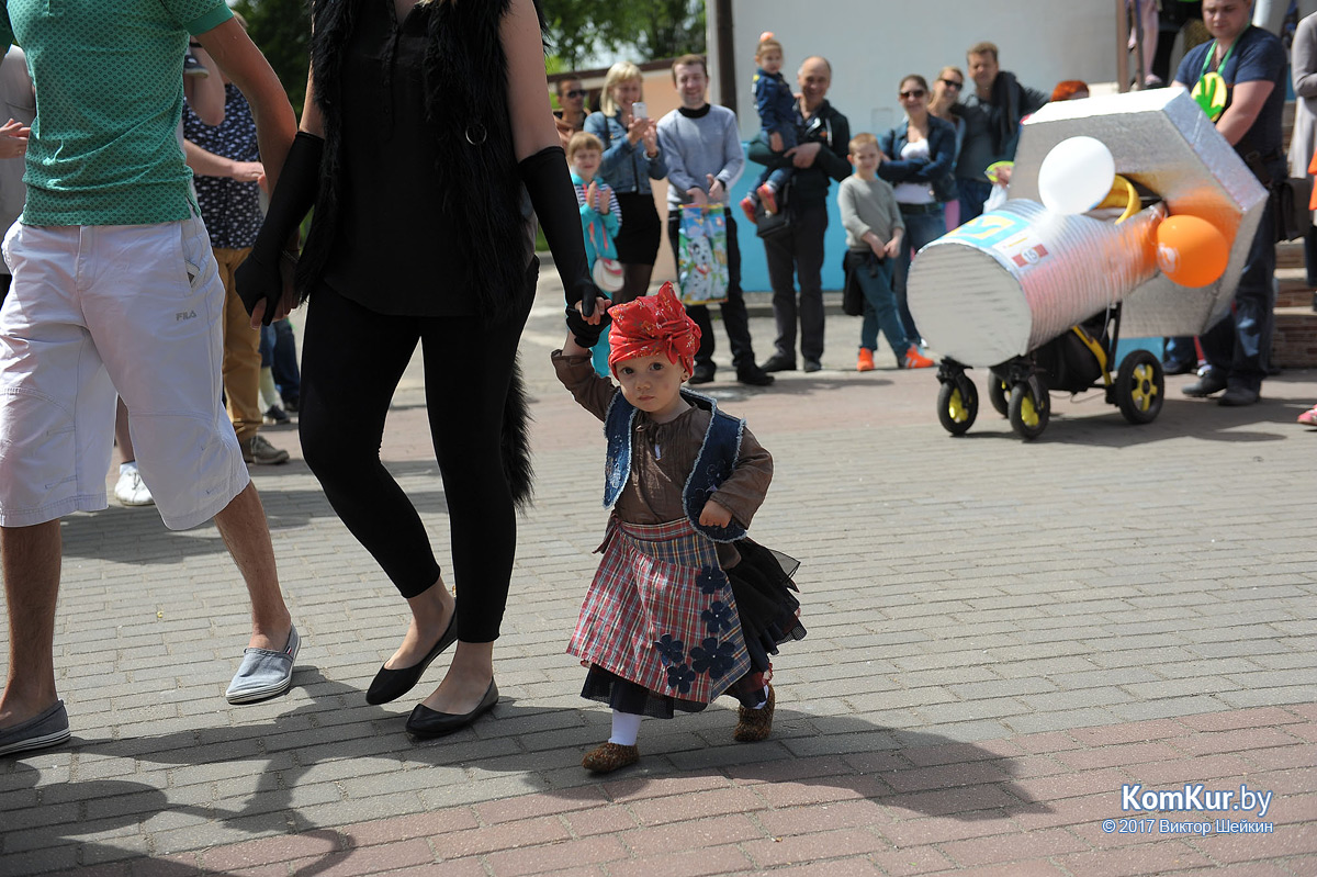 Чудеса на колесиках: в Бобруйске прошел Парад детских колясок