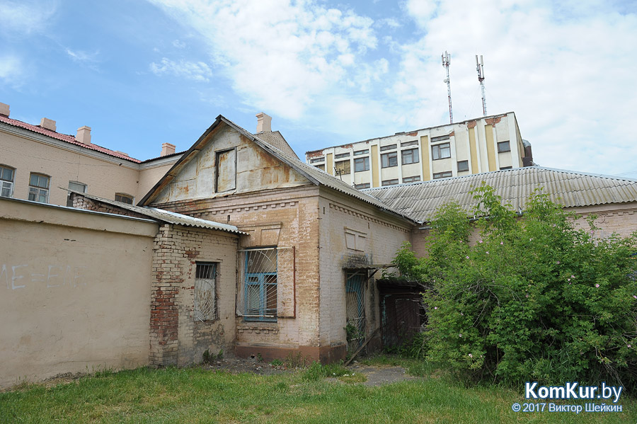 «Гостиница» для бомжей в центре Бобруйска