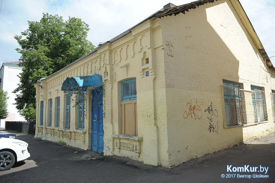 «Гостиница» для бомжей в центре Бобруйска